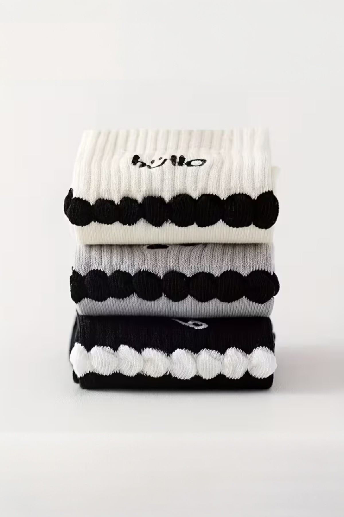 Kadın 5 Çift Premium Kalite Şerit Kabartmalı Ataç Hello Love Desenli Kolej Çorap