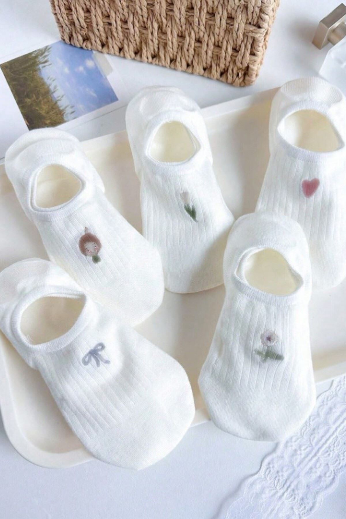 Kadın 5 Çift Premium Fiyonk Çiçek ve Kalp Desenli Babet Çorap Seker Beyazı