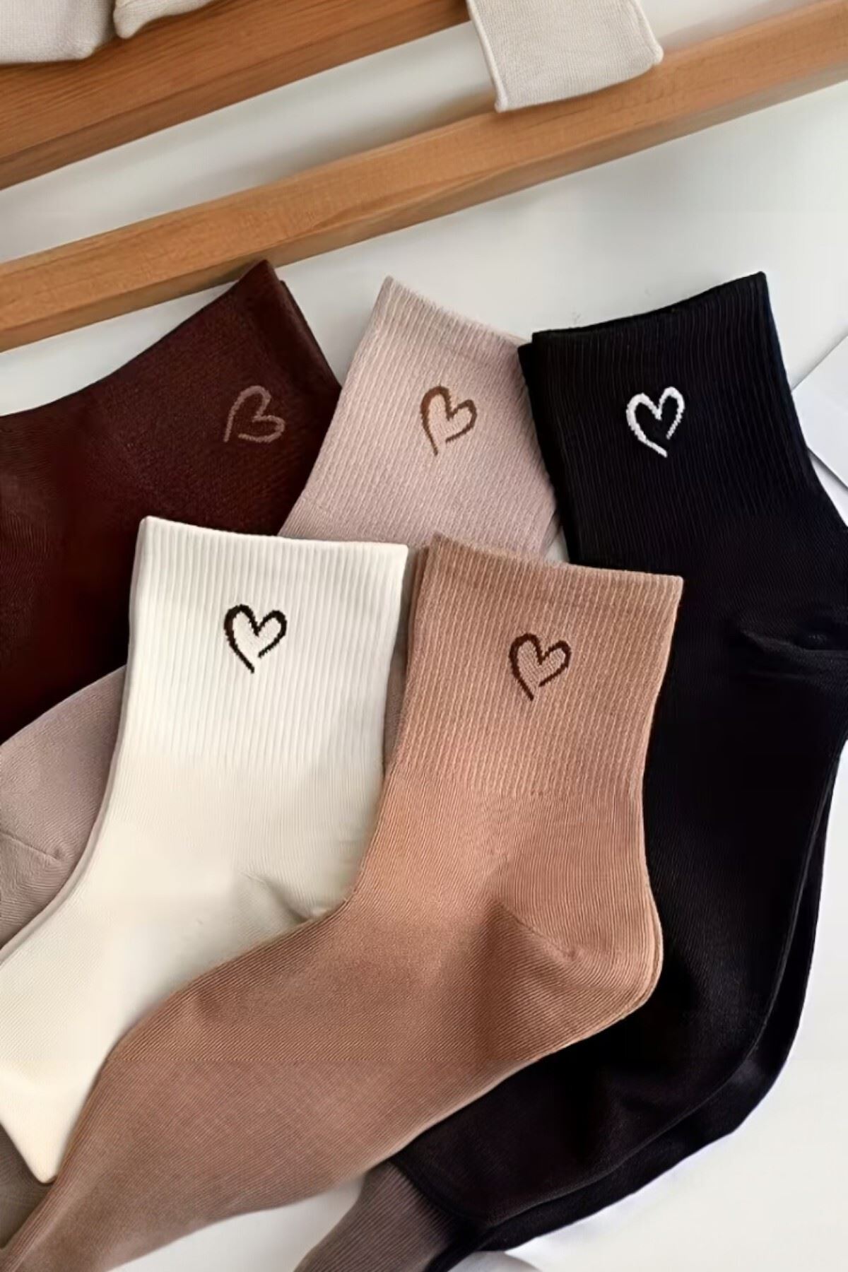 Kadın 5 Çift Premium Kalite Mini Kalp Desenli Günlük Kullanım Sevimli Kolej Çorabı