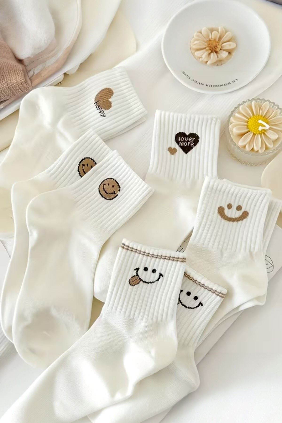 Hitit Socks Kadın 5 Çift Premium Kalite Gülen Surat ve Kalp Desenli Kısa Soket Çorap