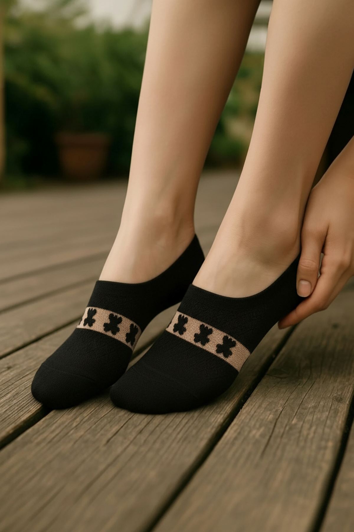 Hitit Socks Kadın 5 Çift Premium Kalite Kalp ve Çiçek Desenli Şeffaf Tül Çorap Siyah