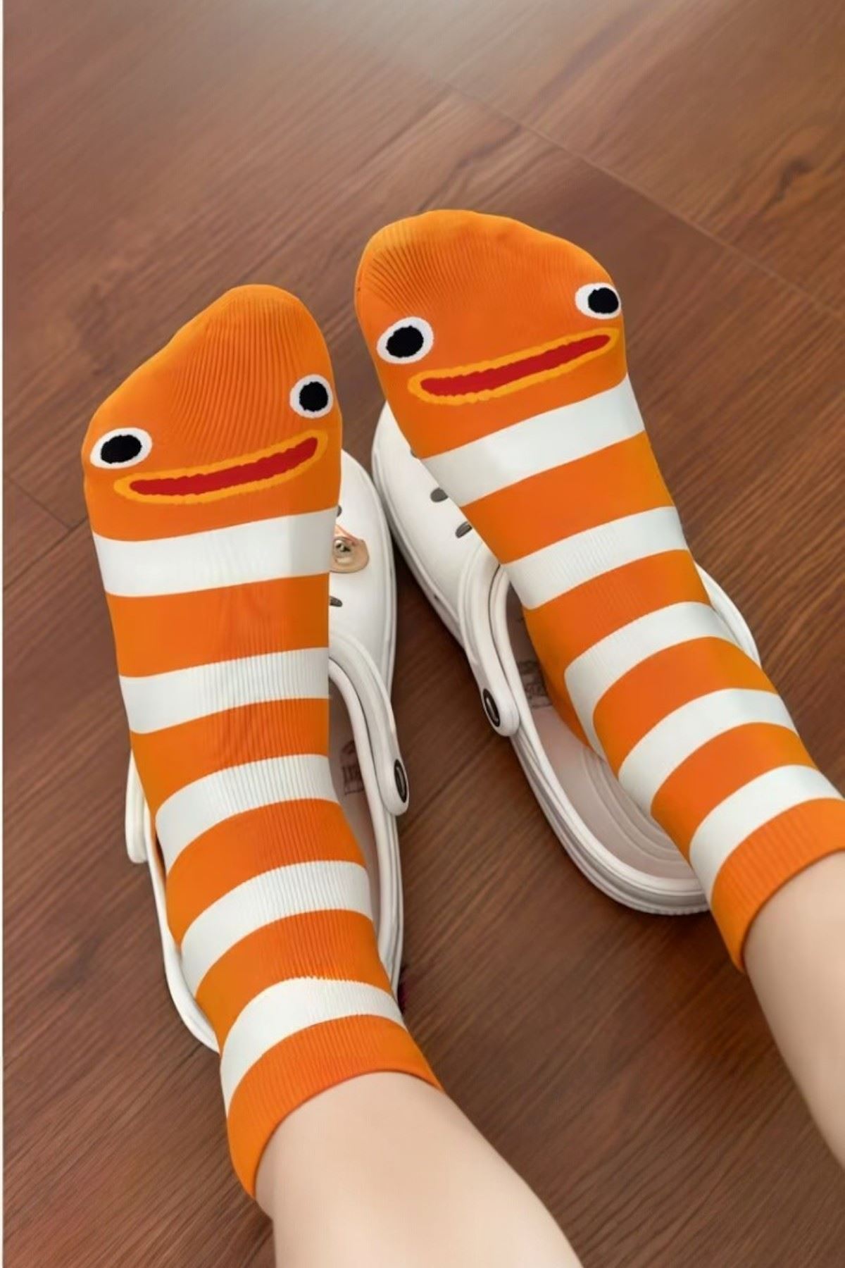 Hitit Socks 4 Çift Sevimli Yılan Balığı Desenli ve Çizgili Uzun Soket Çorap Çok Renkli 