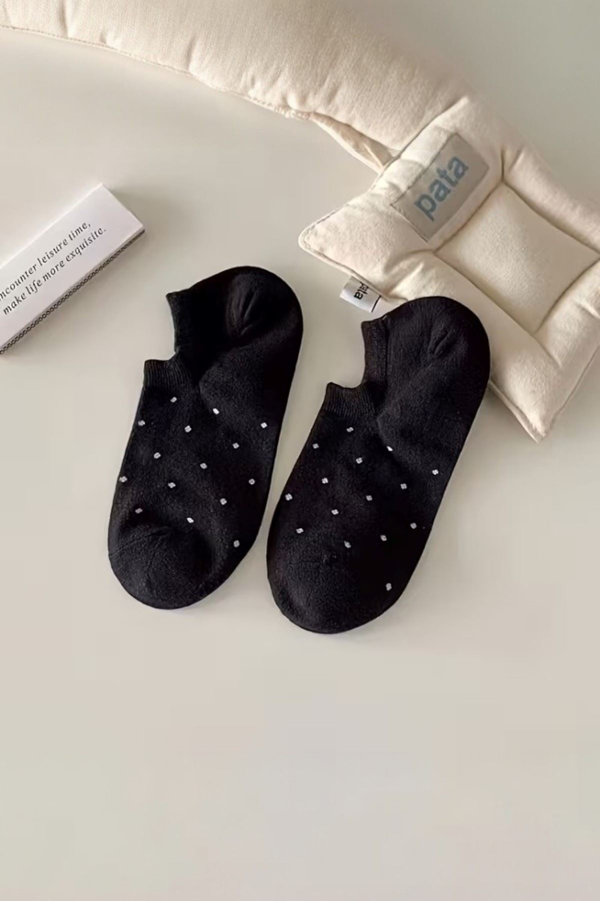 Hitit Socks Kadın 4 Çift Nokta Desenli Yüksek Pamuklu Görünmez Babet Çorap Çok Renkli