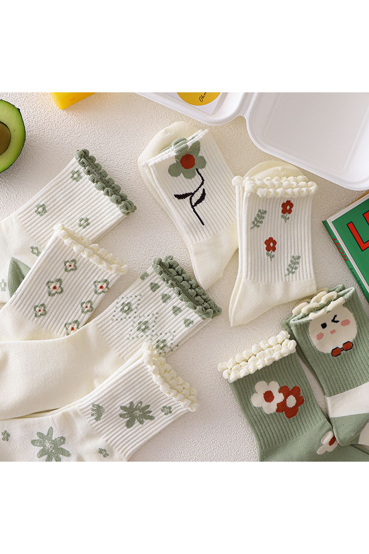 Hitit Socks Kadın 5 Çift Premium Kabartma Desenli Çiçek ve Çizgi Desenli Uzun Soket Çorap Yeşil