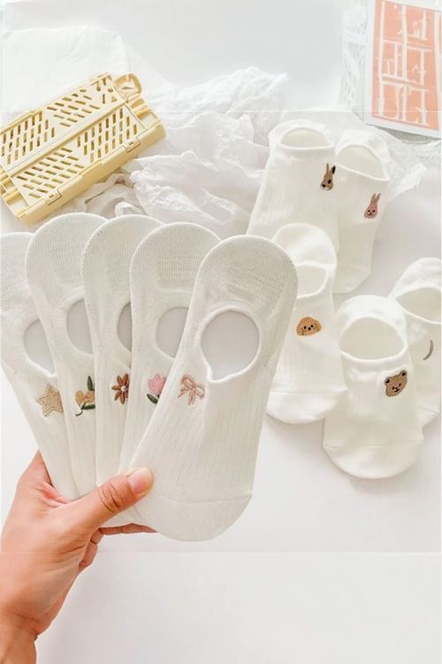Kadın 10 Çift Premium Çiçek ve Hayvan Desenli Görünmez Babet Çorap Şeker Beyazı