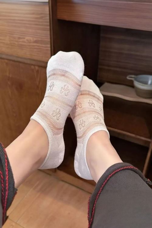 Kadın 4 Çift Premium Kalite Kelebek Desenli Babet Çorap