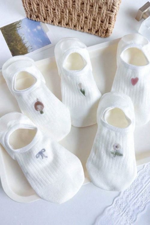 Kadın 5 Çift Premium Fiyonk Çiçek ve Kalp Desenli Babet Çorap Seker Beyazı