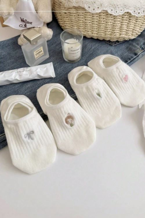 Kadın 5 Çift Premium Fiyonk Çiçek ve Kalp Desenli Babet Çorap Seker Beyazı