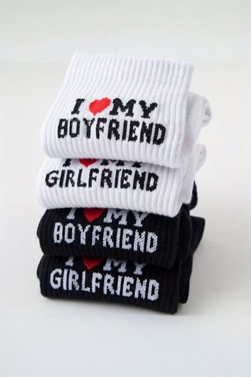 Hitit Socks Unisex 4 Çift Sevgili Çorabı Hediyelik Günlük Kullanıma Uygun Uzun Kolej Çorap